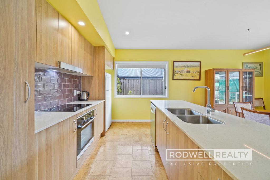 4 Greenwich St, Jimboomba, QLD 4280