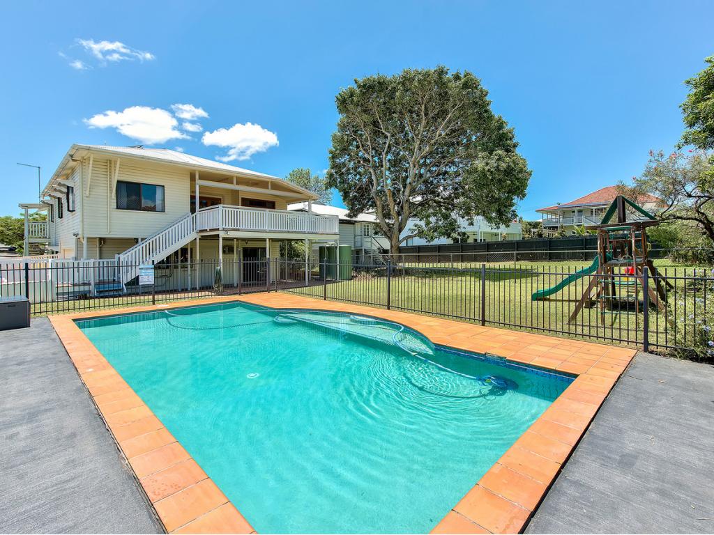 15 Coronella St, Hendra, QLD 4011