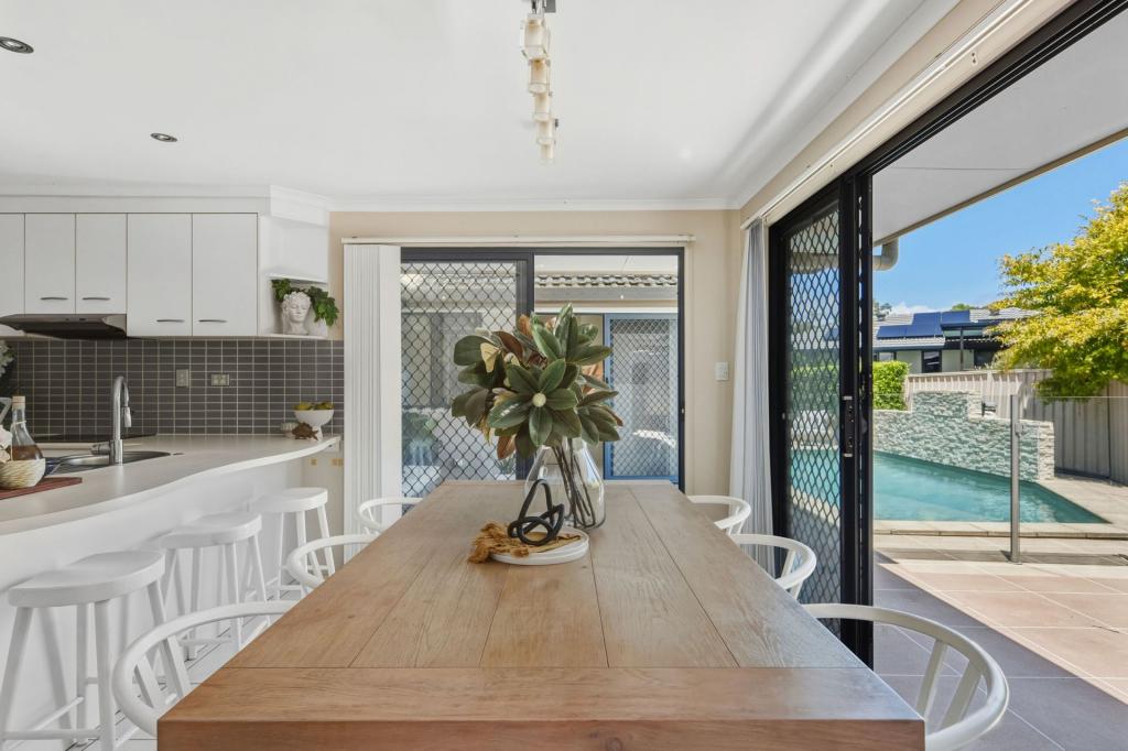 11 Spoonbill St, Birkdale, QLD 4159