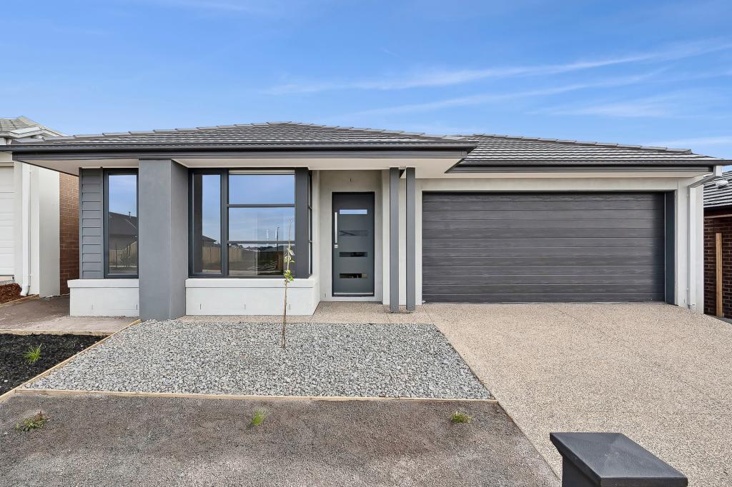 8 Jimmy St, Charlemont, VIC 3217