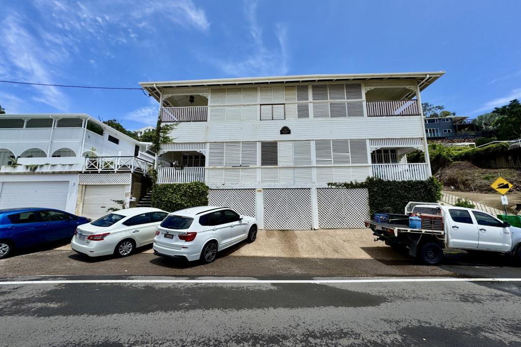 2 & 4/11 Melton Tce, Townsville City, QLD 4810