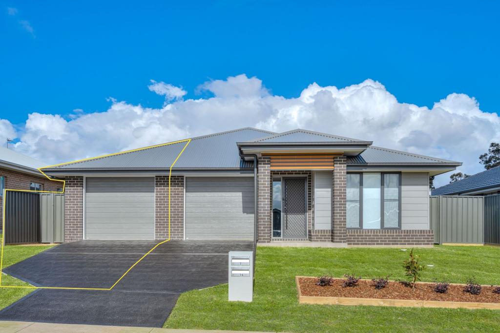 7a Citrine St, Rutherford, NSW 2320