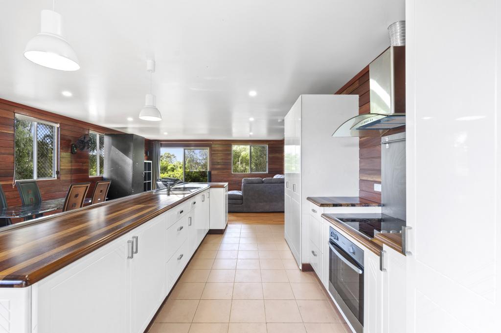39 Halcyon St, Lamb Island, QLD 4184