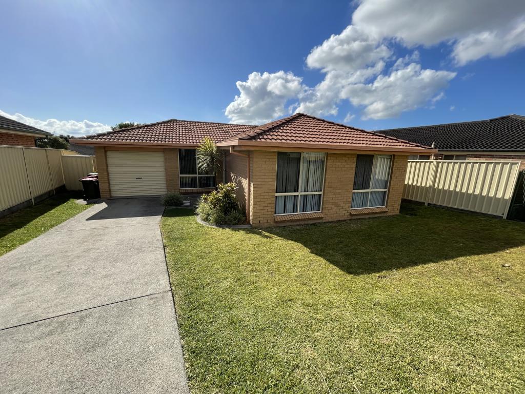 11 Mcinerney Ave, Albion Park, NSW 2527