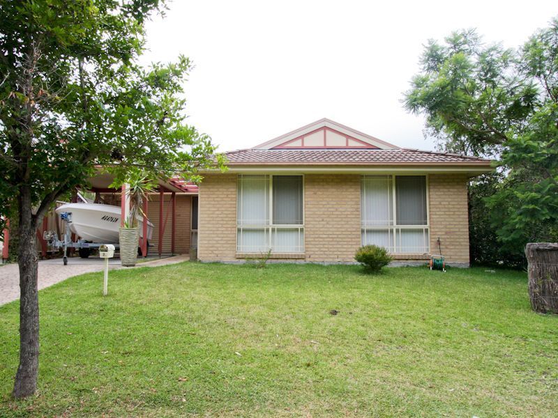 2 Gleeson Cres, Eleebana, NSW 2282