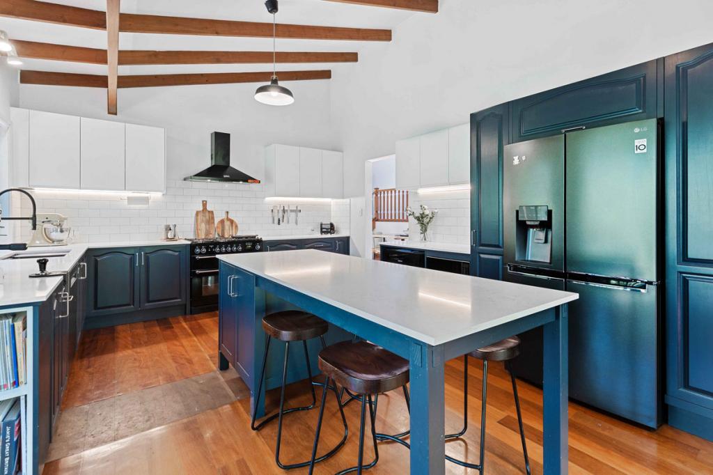 6 Koombahla Dr, Tallebudgera, QLD 4228