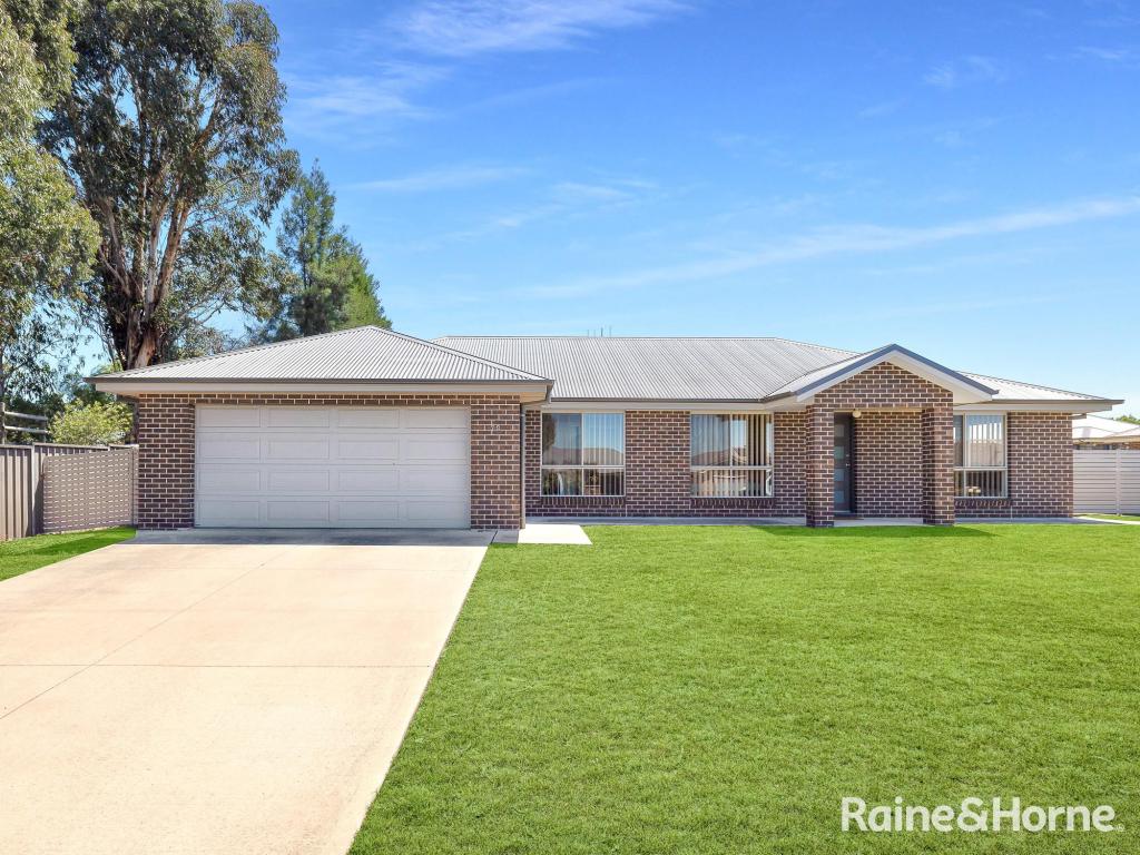 73 Hamilton St, Eglinton, NSW 2795