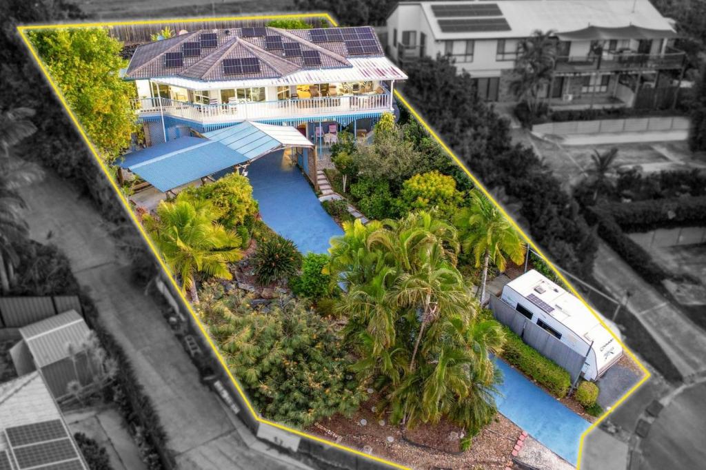 8 Rob Roy Ct, Highland Park, QLD 4211