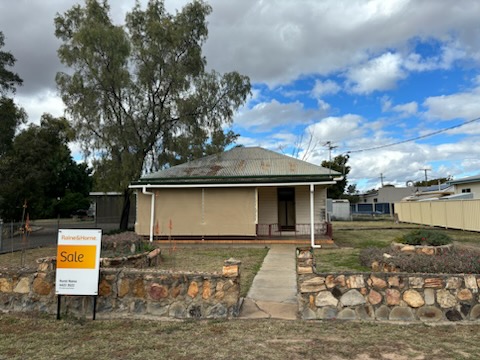 20 Lewis St, Roma, QLD 4455