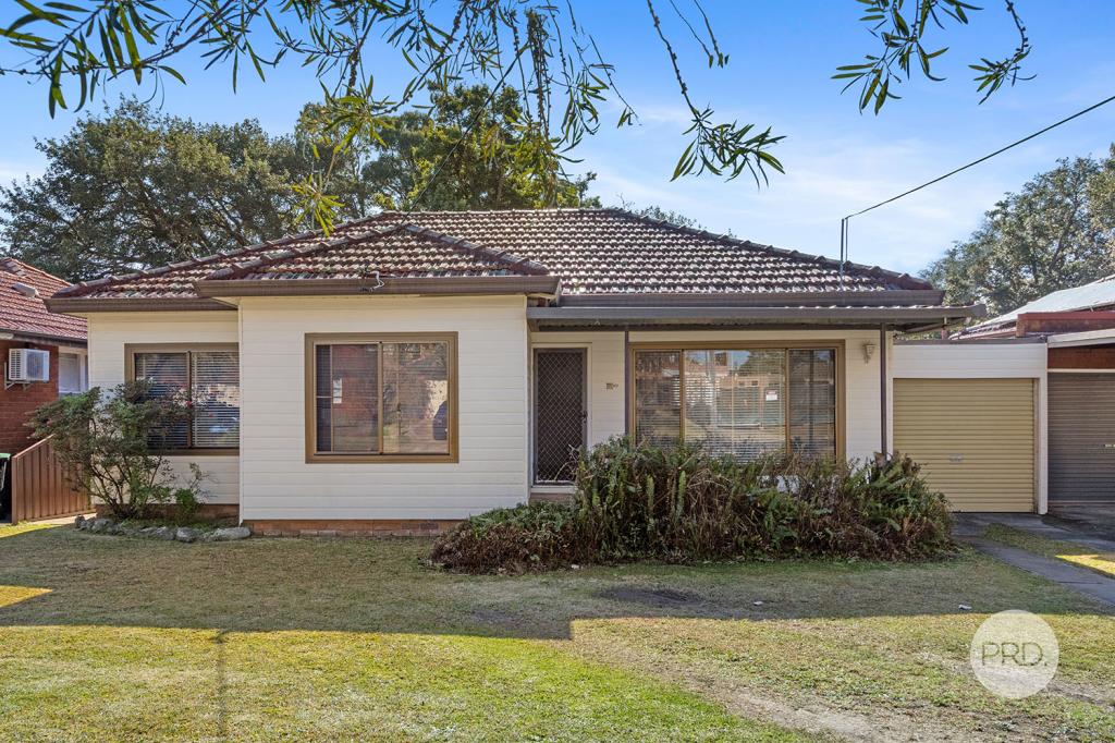 8 Caledonia Cres, Peakhurst, NSW 2210