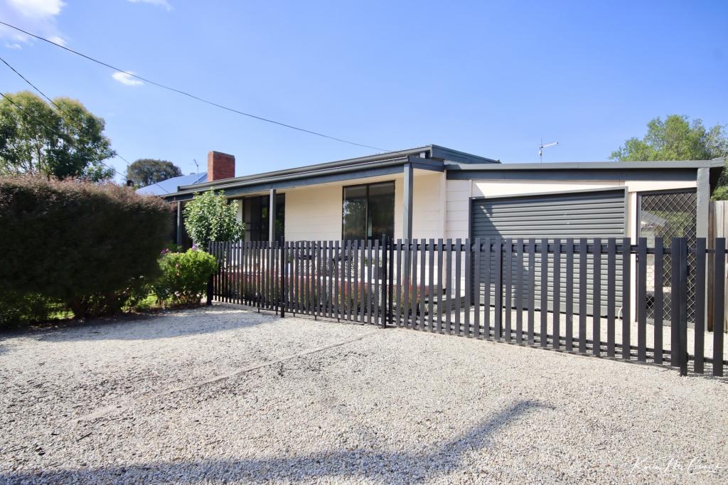 4 Williamson St, Drouin, VIC 3818