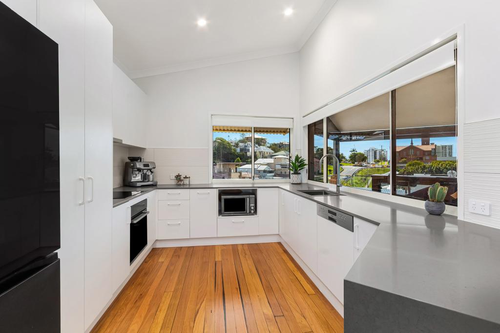 1/80 Mclean St, Coolangatta, QLD 4225