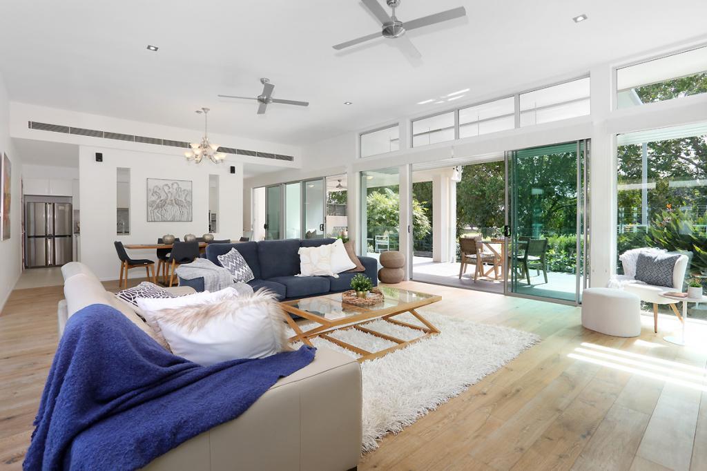 739 Peninsula Dr, Robina, QLD 4226