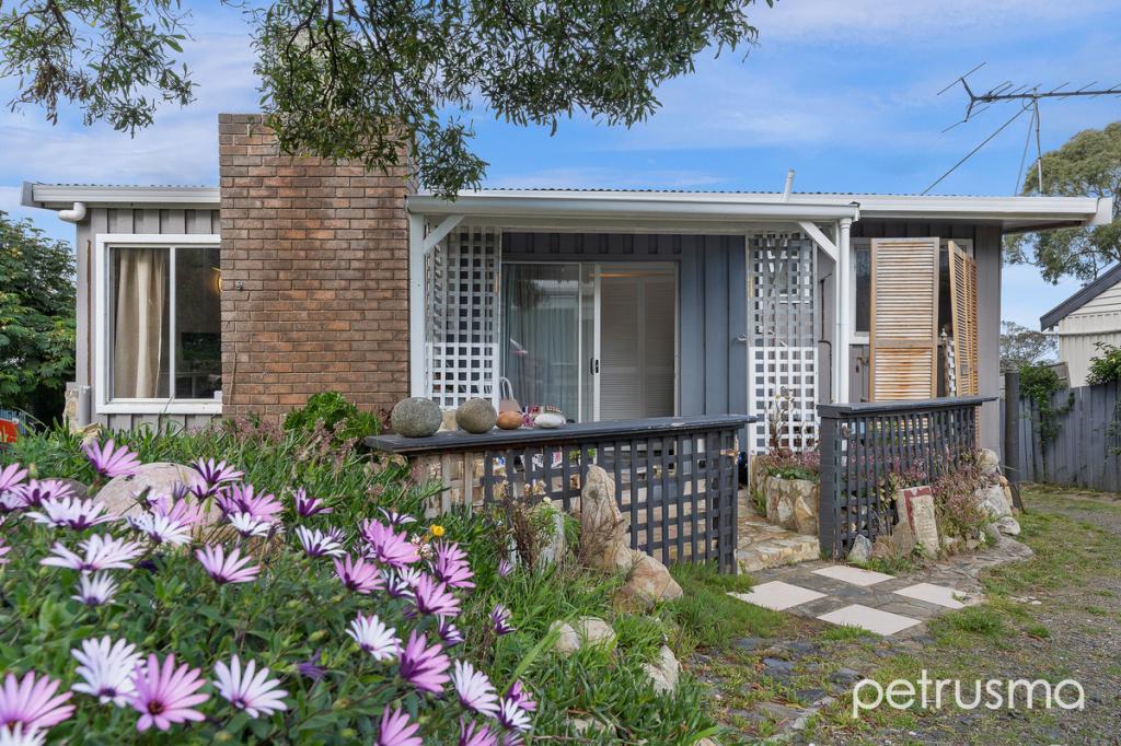 11 Moonar St, Carlton, TAS 7173