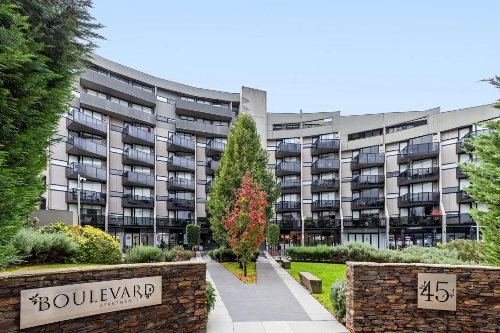 212/45 Edgewater Bvd, Maribyrnong, VIC 3032