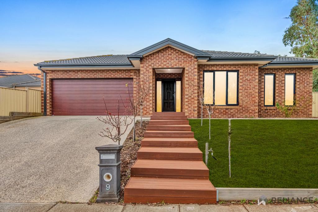 9 Micasa Pl, Harkness, VIC 3337