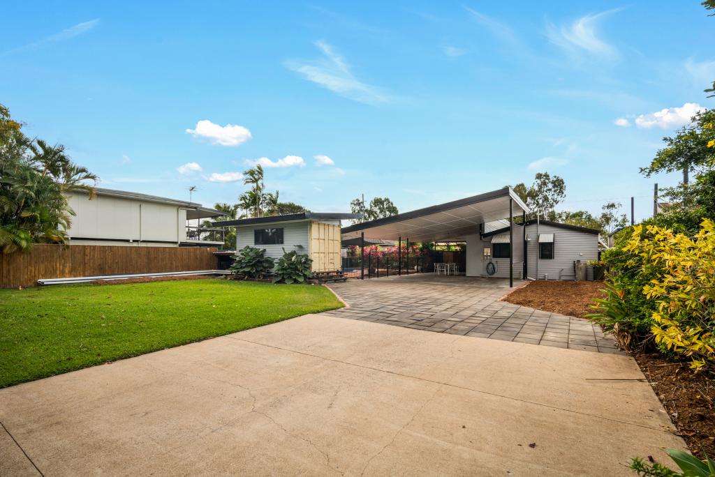 10 Selwyn St, Cranbrook, QLD 4814
