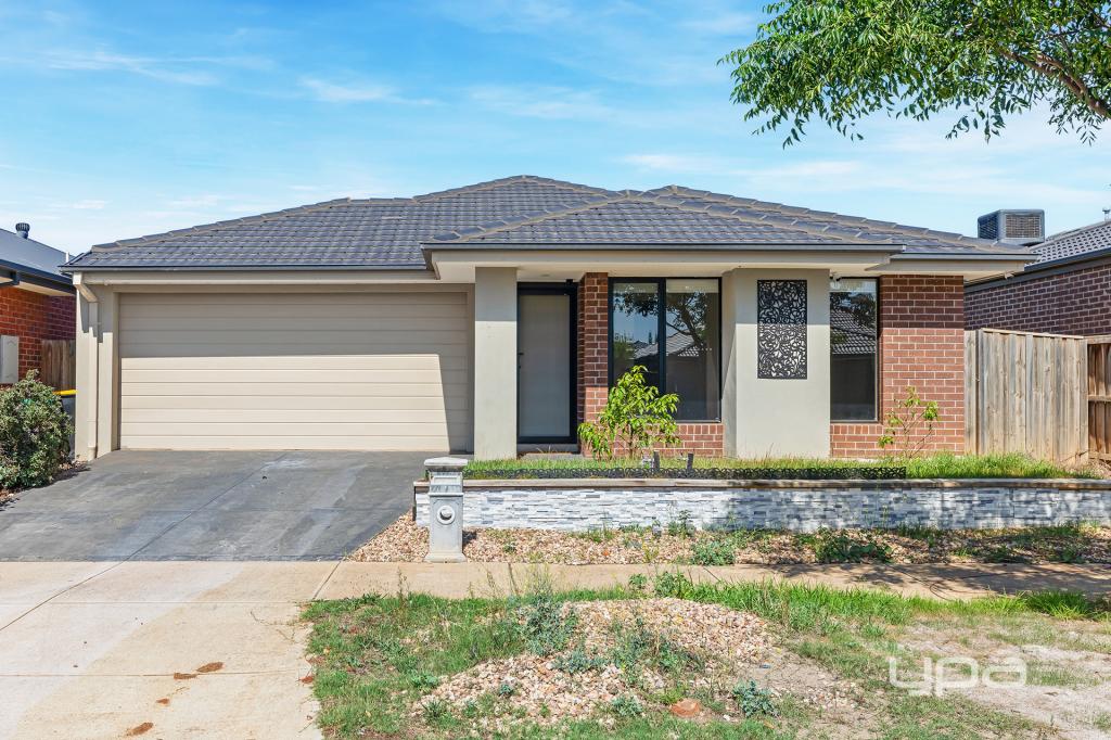 17 Bromley Cct, Thornhill Park, VIC 3335