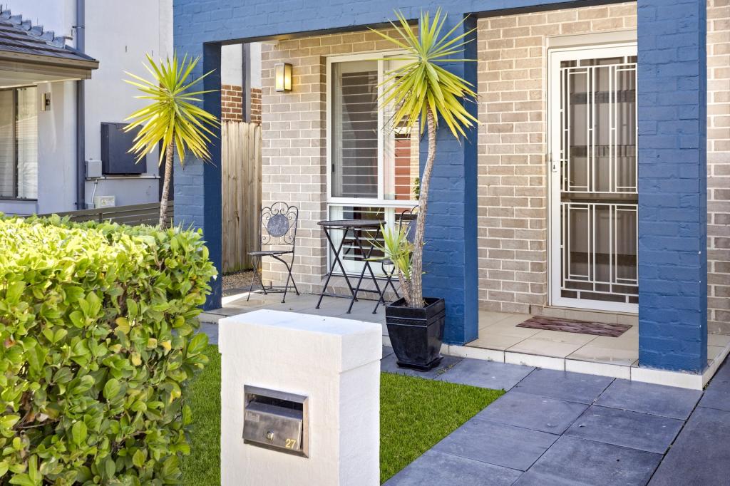 27 AVOCET CCT, CRANEBROOK, NSW 2749