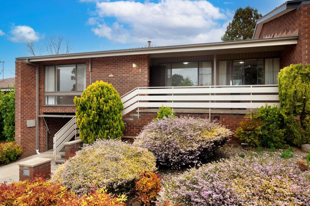 9 Joyce Pl, Mawson, ACT 2607