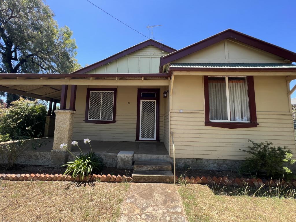 21 Clarinda St, Parkes, NSW 2870