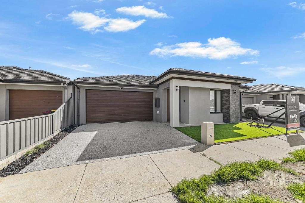 87 Greenpoint Dr, Rockbank, VIC 3335