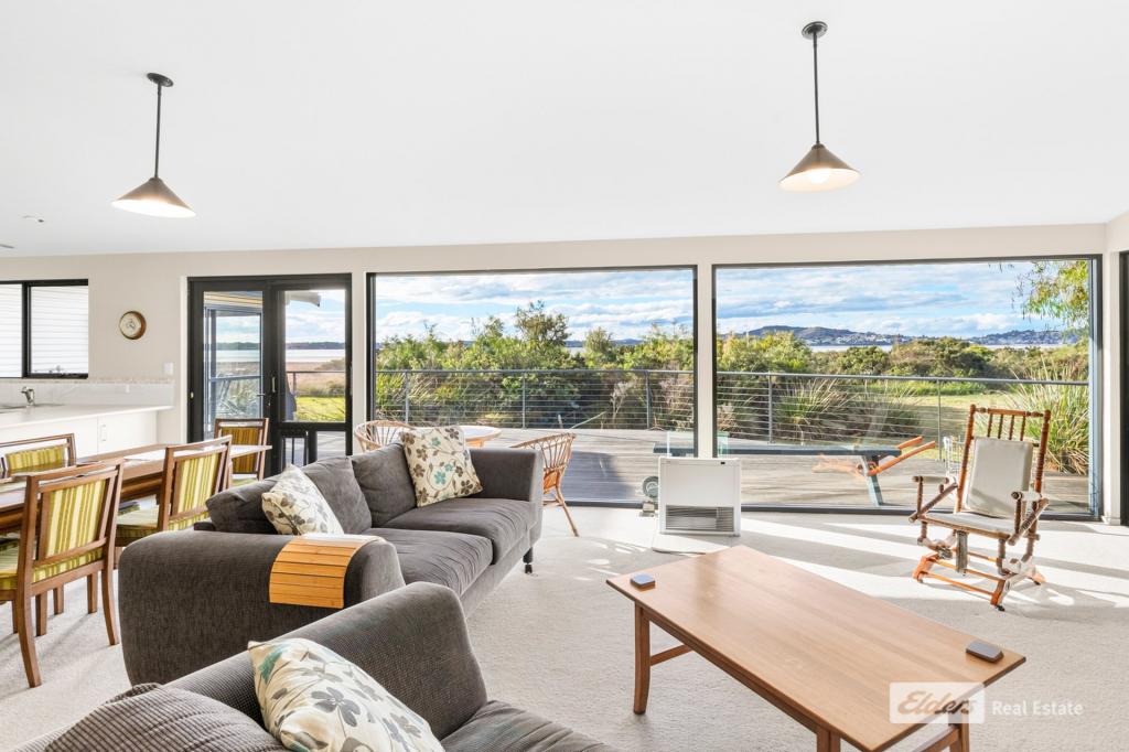 2 Shore Tce, Little Grove, WA 6330