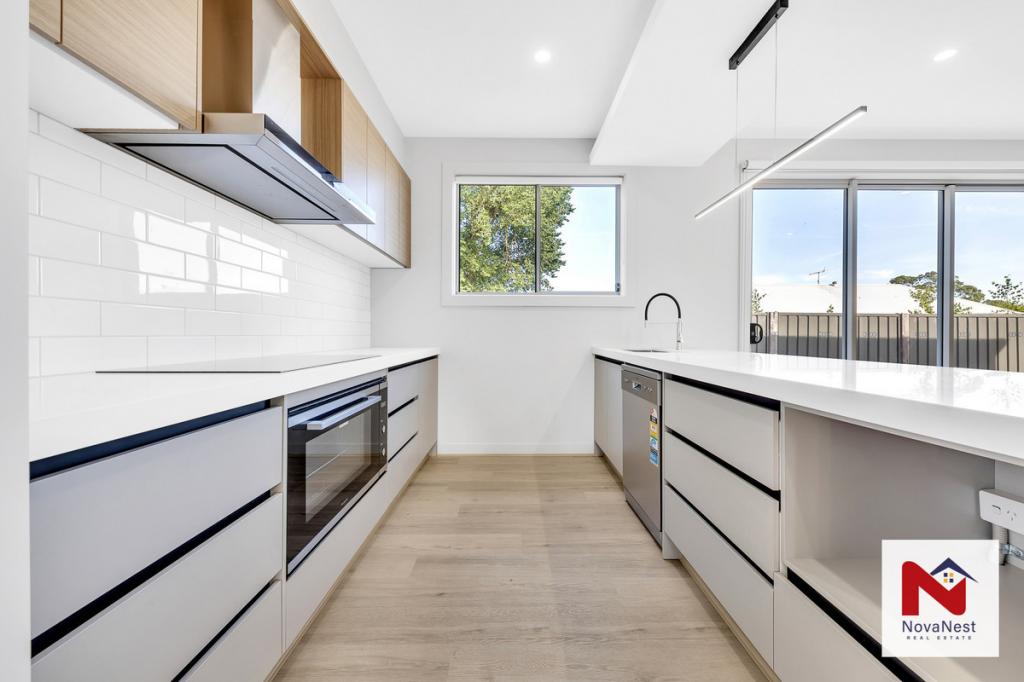 1/445 Old Melbourne Rd, Ballan, VIC 3342