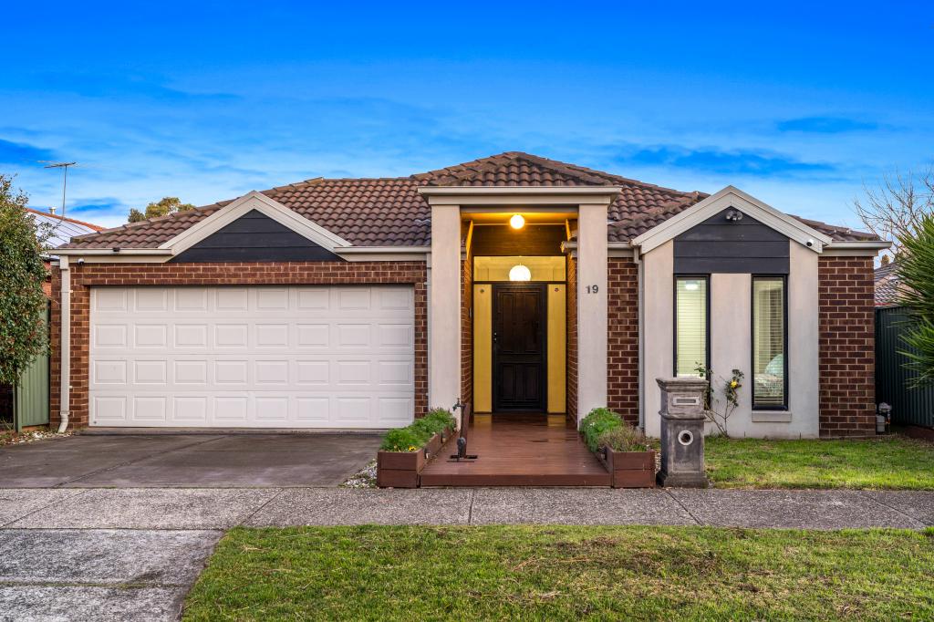 19 Fawkner Lane, Craigieburn, VIC 3064