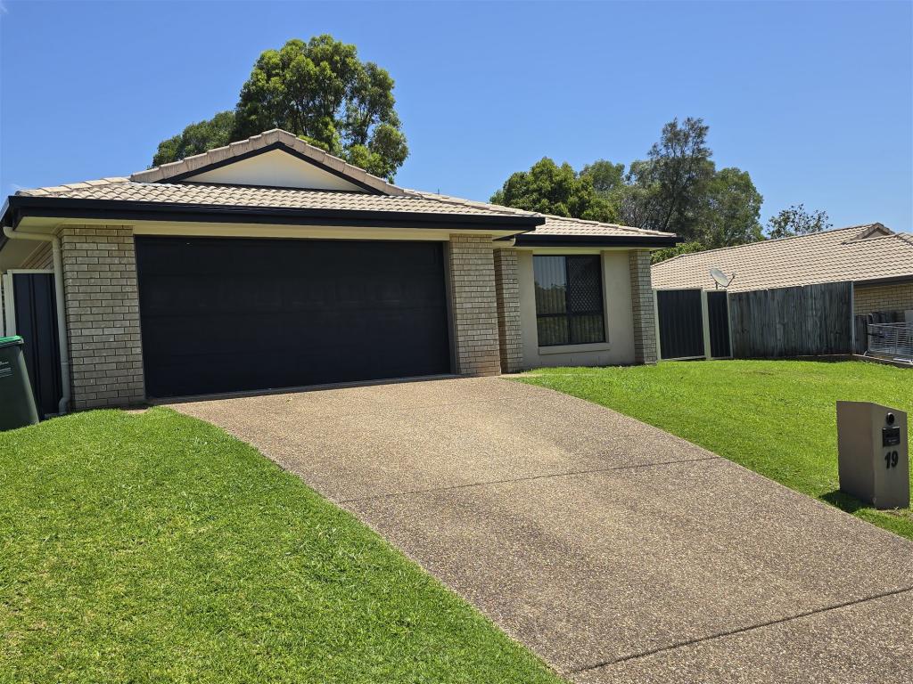 19 BURNS PDE, KALLANGUR, QLD 4503