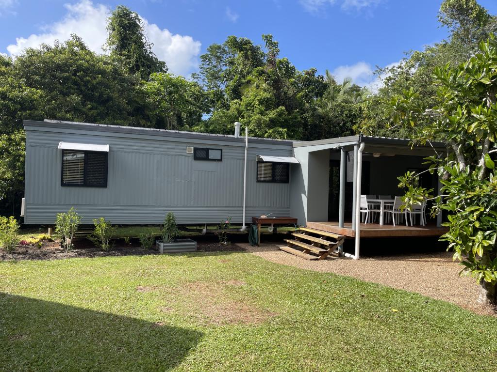 6 Hutchison Cl, Mission Beach, QLD 4852
