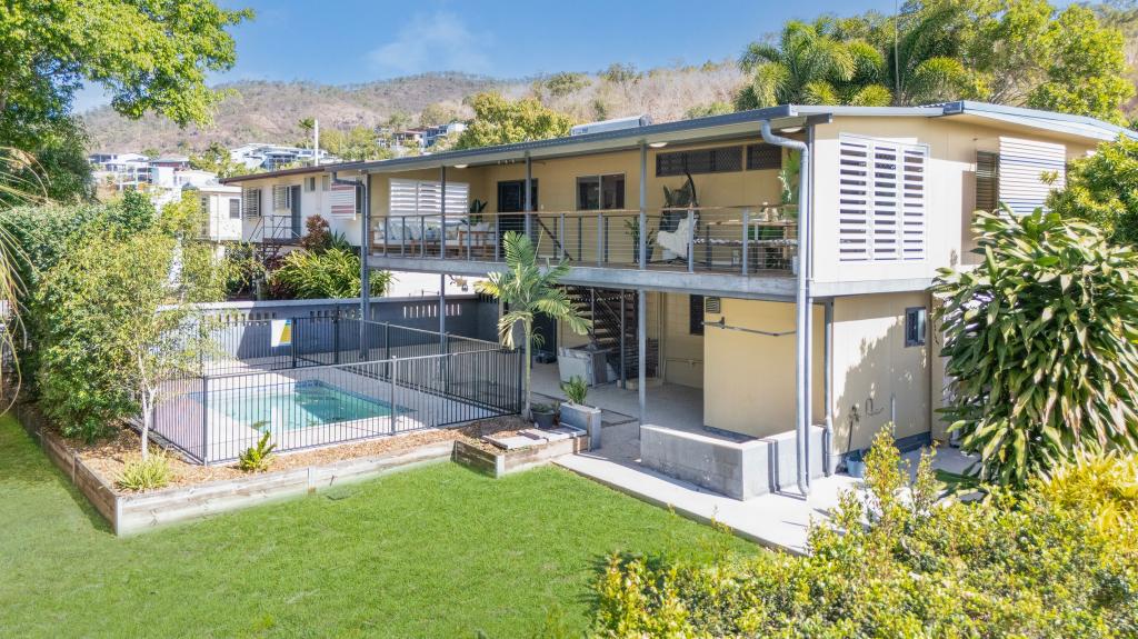 18 GLENLYON DR, WULGURU, QLD 4811