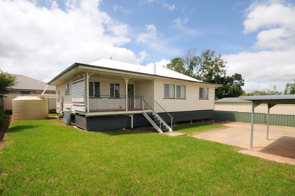 8A KENILWORTH ST, NORTH TOOWOOMBA, QLD 4350