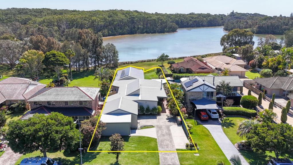 25 Melaleuca Ave, Woolgoolga, NSW 2456