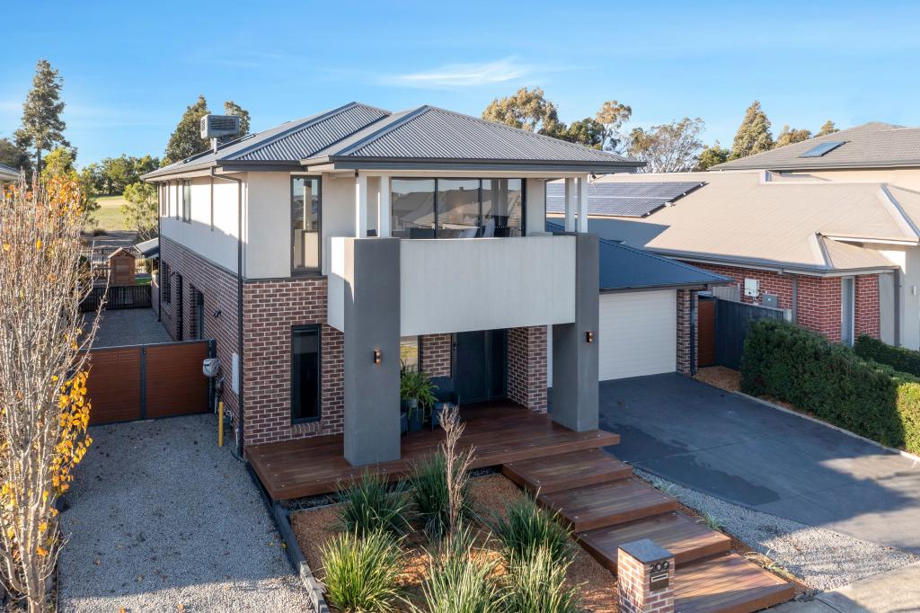 200 Mandalay Cct, Beveridge, VIC 3753