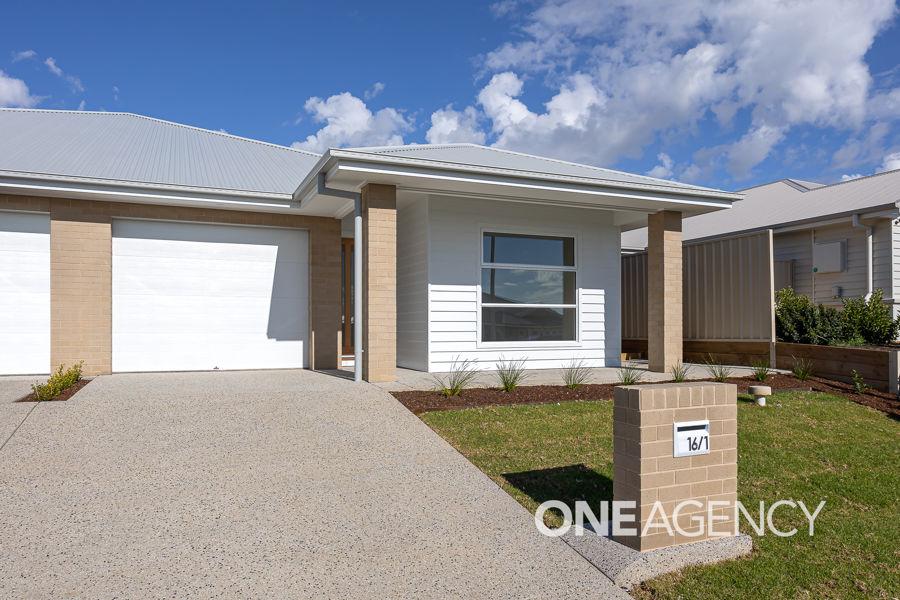 1/16 Lawrence Ave, Gobbagombalin, NSW 2650