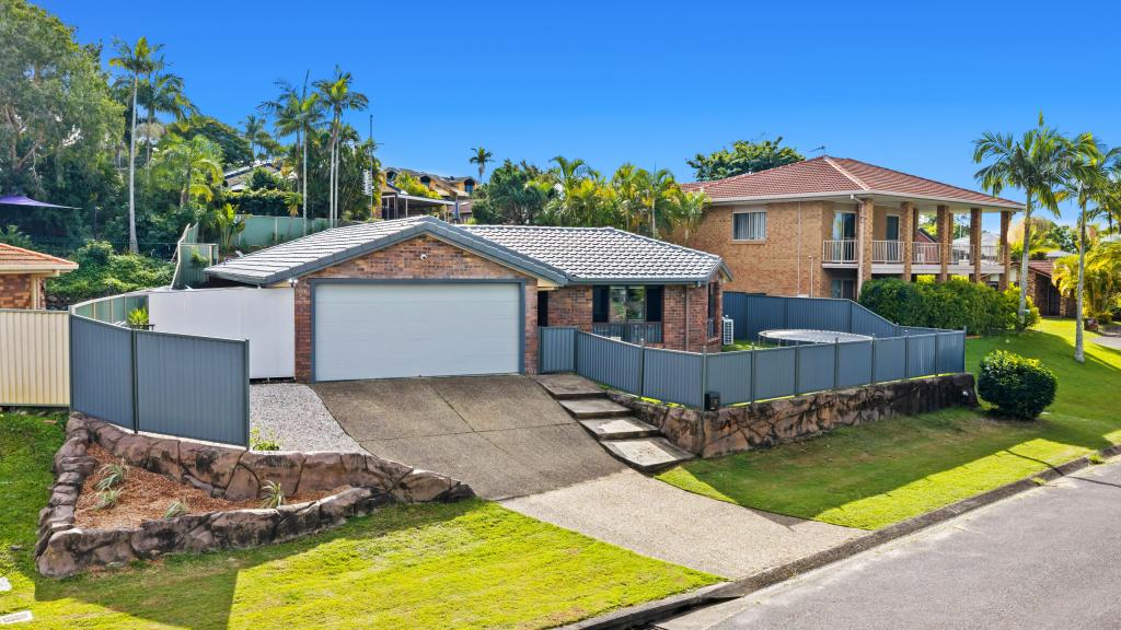 8 Perth Sq, Highland Park, QLD 4211