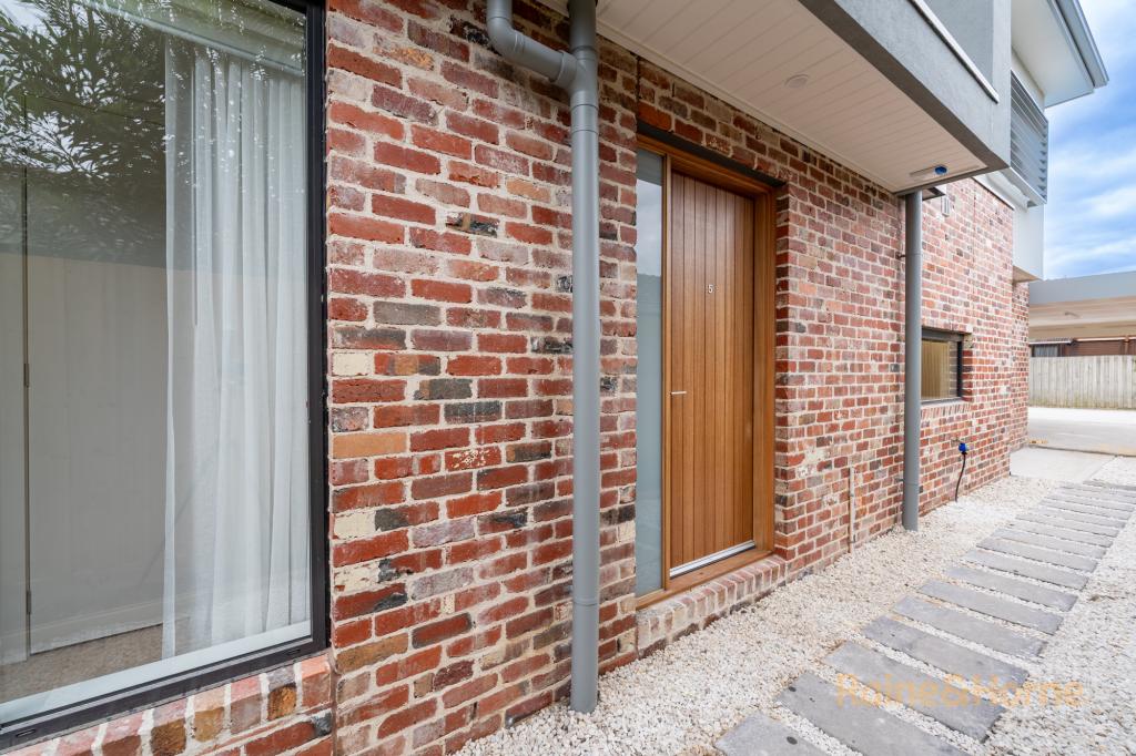 5/8 ARNOLD ST, BRUNSWICK EAST, VIC 3057