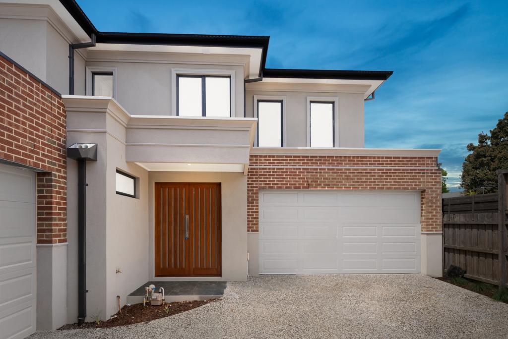 2/13 SELWYN ST, BLACKBURN, VIC 3130