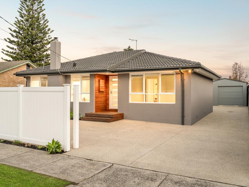38 Armstrongs Rd, Seaford, VIC 3198