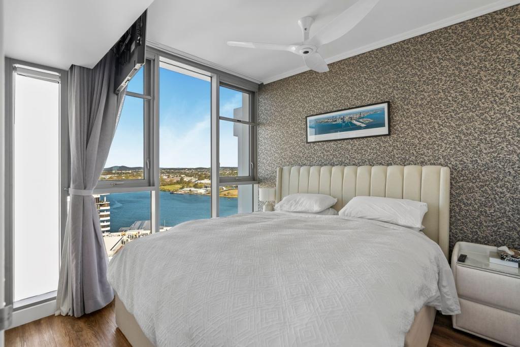 12104/8 Harbour Rd, Hamilton, QLD 4007