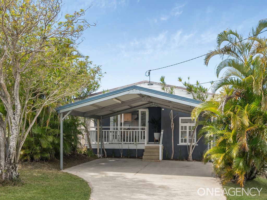 38 Mclennan St, Woody Point, QLD 4019