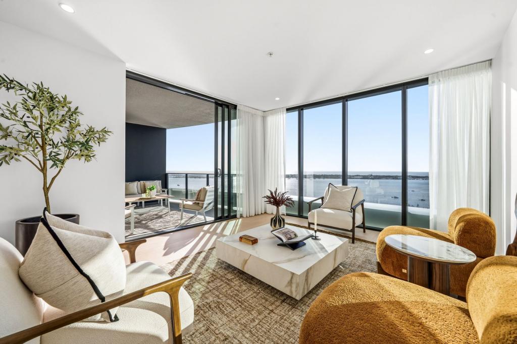 2002/180 Marine Pde, Labrador, QLD 4215