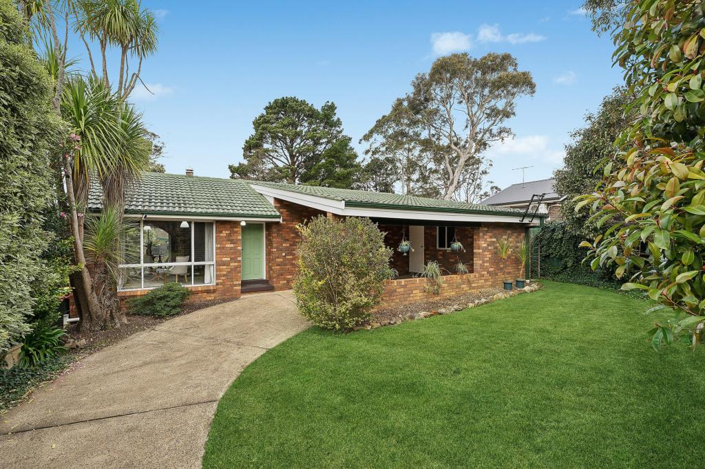 5 Canberra St, Wentworth Falls, NSW 2782