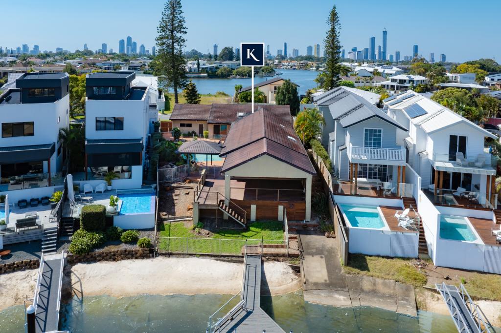 18 Conifer Cres, Broadbeach Waters, QLD 4218