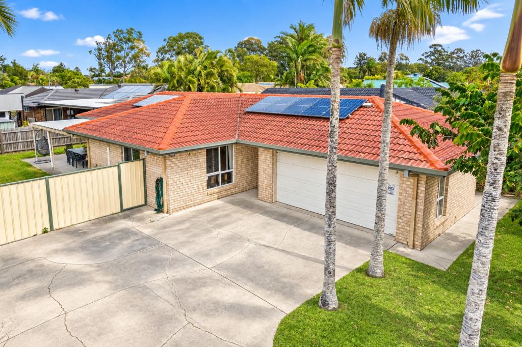 4 KLEBER PL, MEADOWBROOK, QLD 4131