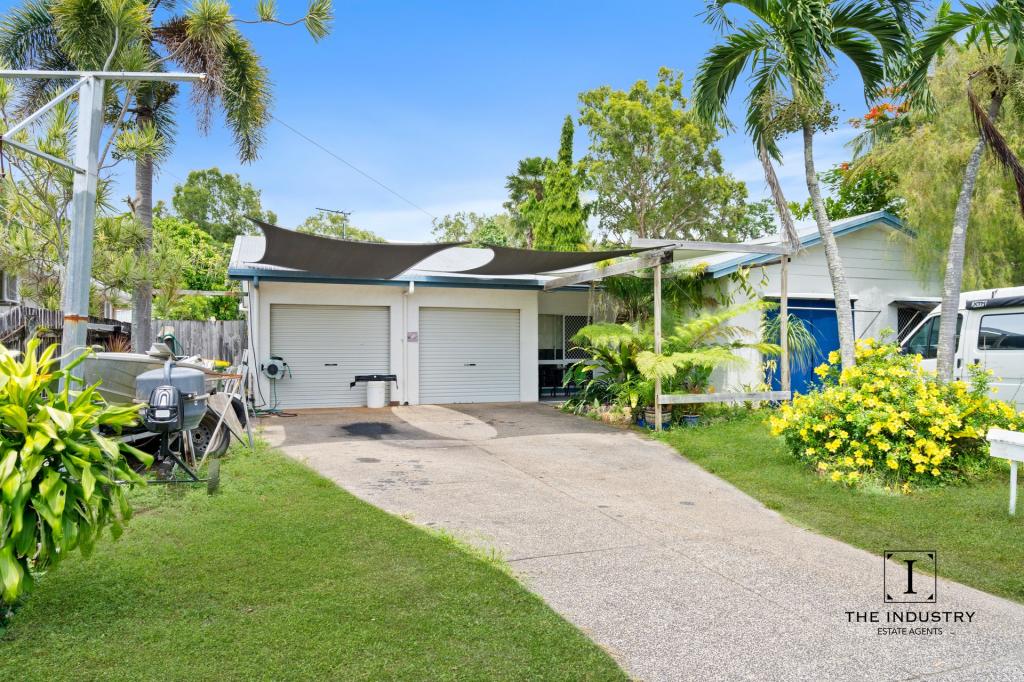 98 Baronia Cres, Holloways Beach, QLD 4878