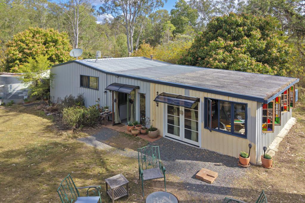 100 Park Reserve Rd, Mount Perry, QLD 4671