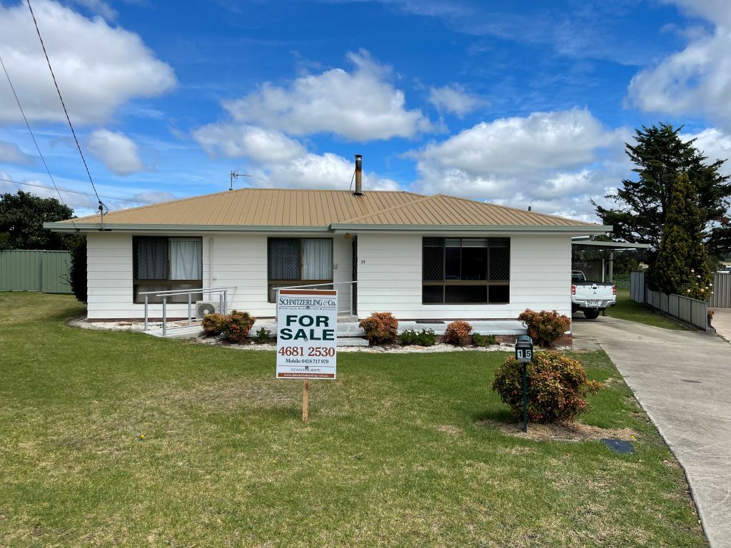 15 Ellevsen St, Stanthorpe, QLD 4380