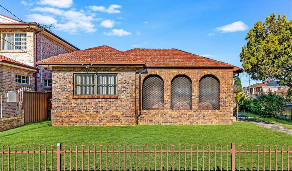 39 Buist St, Bass Hill, NSW 2197